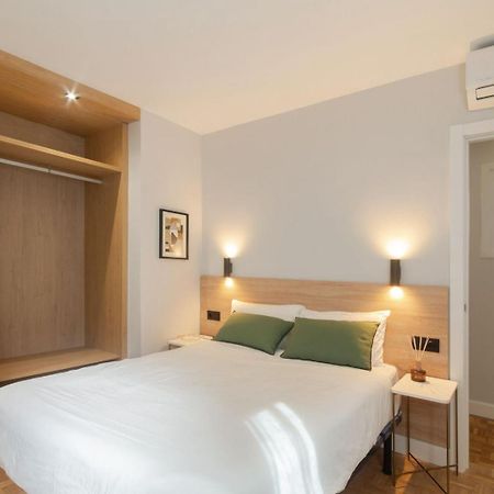 Cervantes Luxury Apartment Малага Екстериор снимка