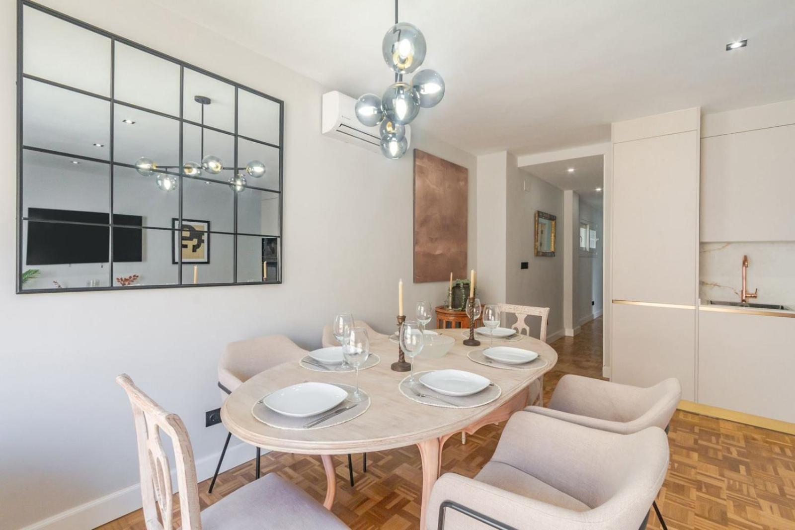 Cervantes Luxury Apartment Малага Екстериор снимка